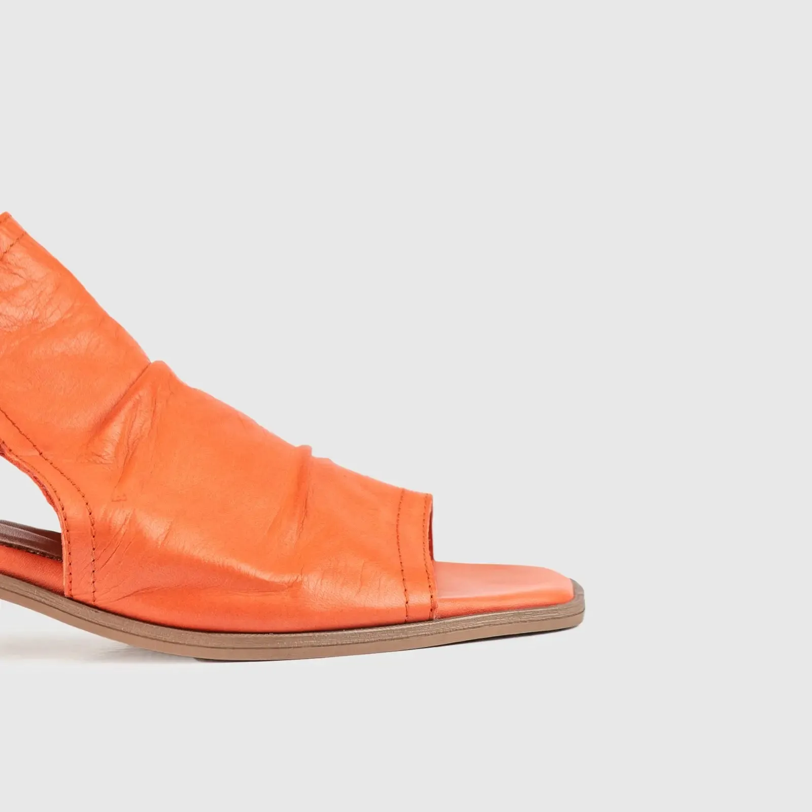 Leather Comfort Block Heel Sandal Orange 8821