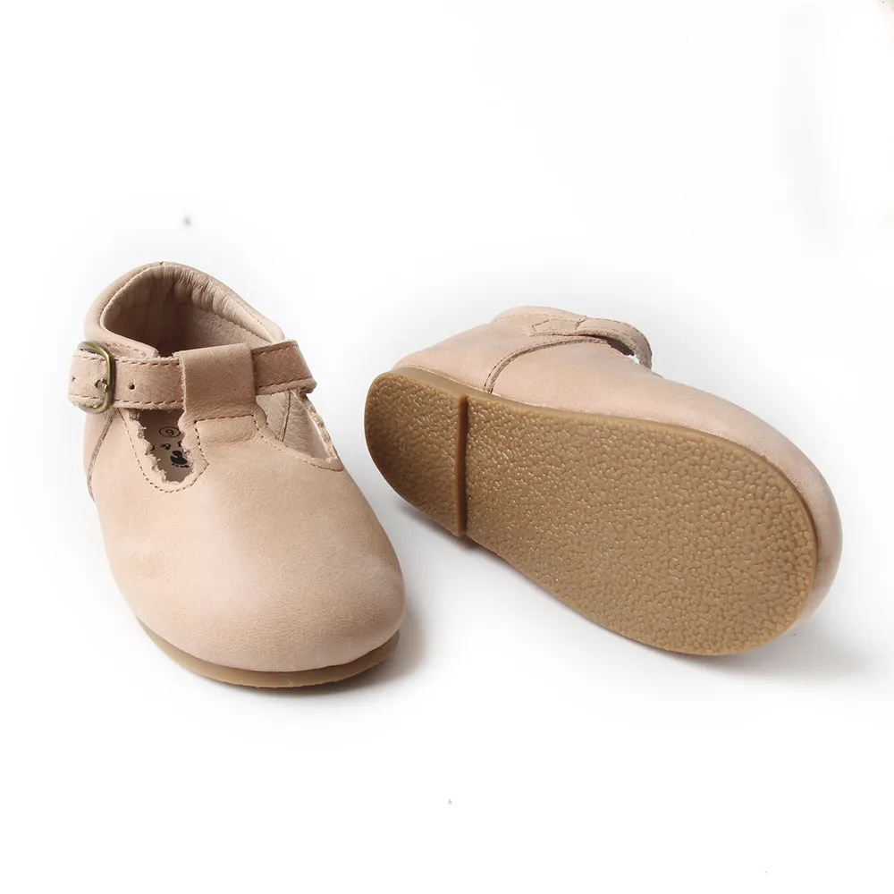 Riley T-Straps -  Oil Waxed - Vanilla Scalloped