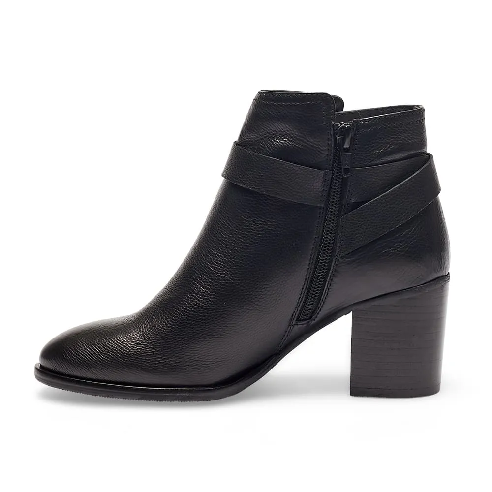Tristan Boot in Black Leather