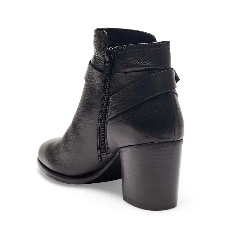 Tristan Boot in Black Leather
